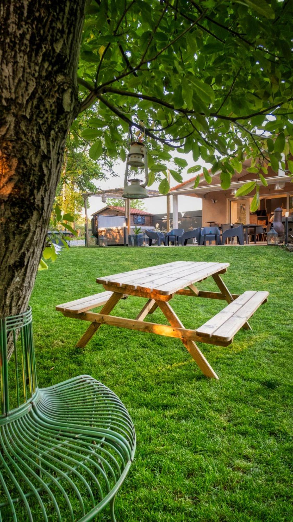 Вилла Domaine Du Souvenir Saint-Paul-en-Pareds Экстерьер фото
