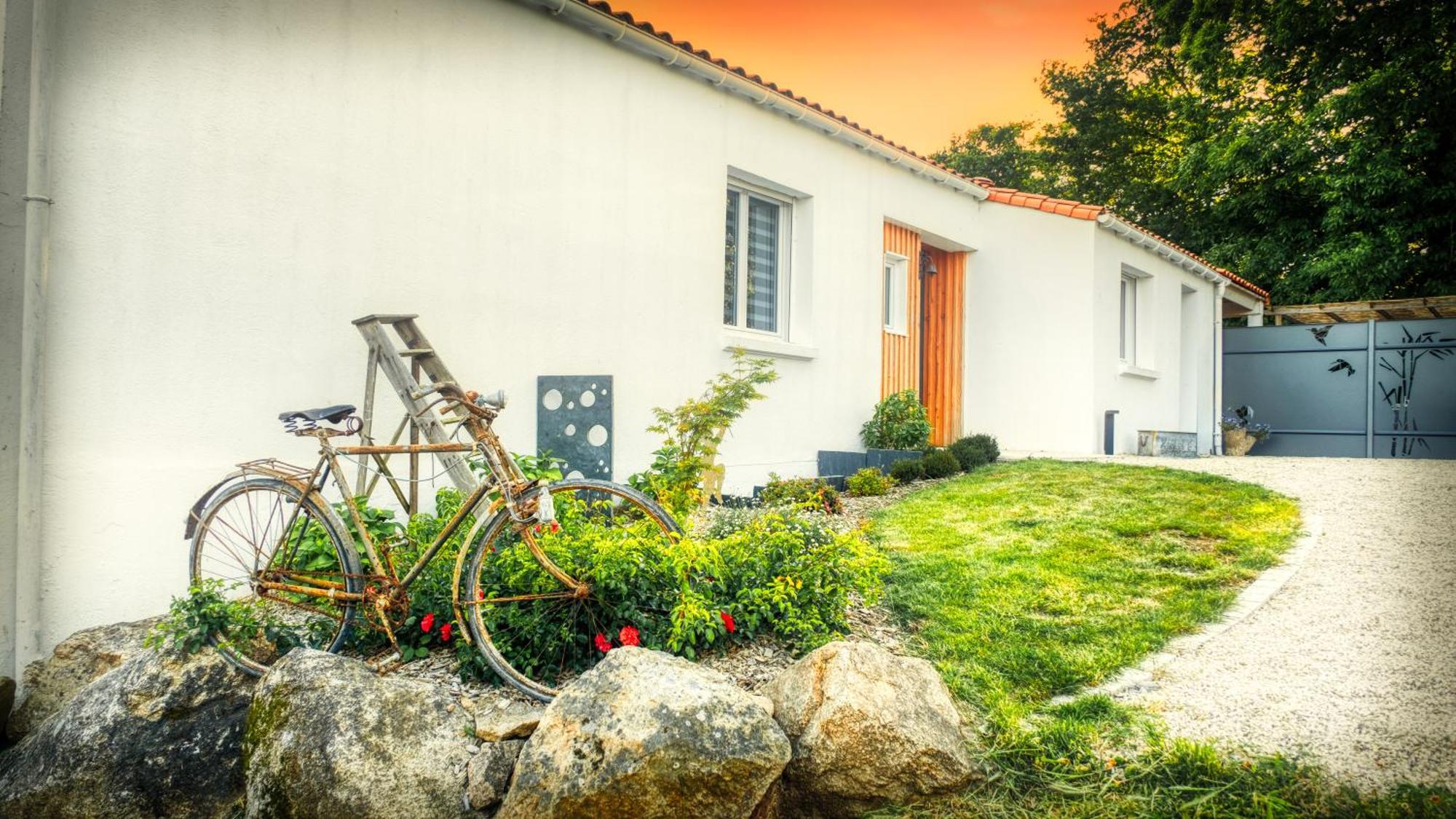 Вилла Domaine Du Souvenir Saint-Paul-en-Pareds Экстерьер фото